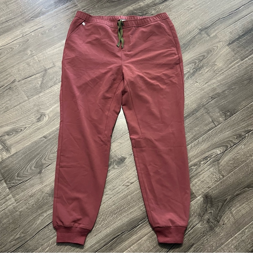 FIGS Men’s Tansen Jogger Pant Scrubs Size XL Scrub Uniform Pants Mauve